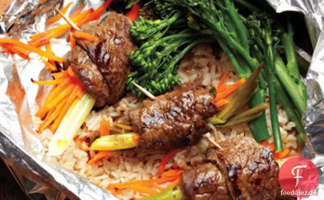 Beef Negimaki mit Broccolini und Reis