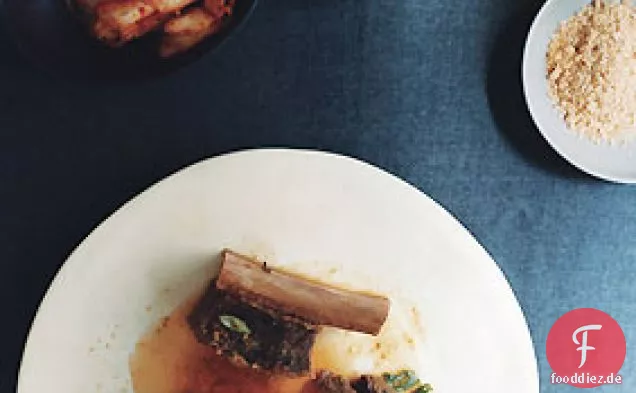 Kurze Rippen im koreanischen Stil
