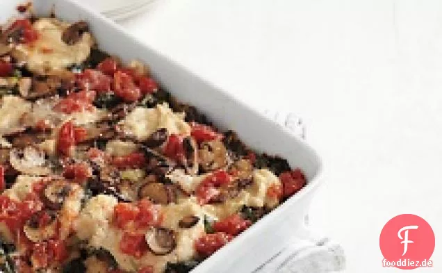 Escarole, Grünkohl, weiße Bohnen und Tomatenlasagne