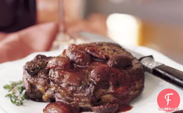 Herb-Rubbed Steaks mit Oliven der Provence