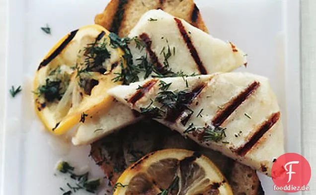 Gegrillter Haloumi-Käse und Zitrone