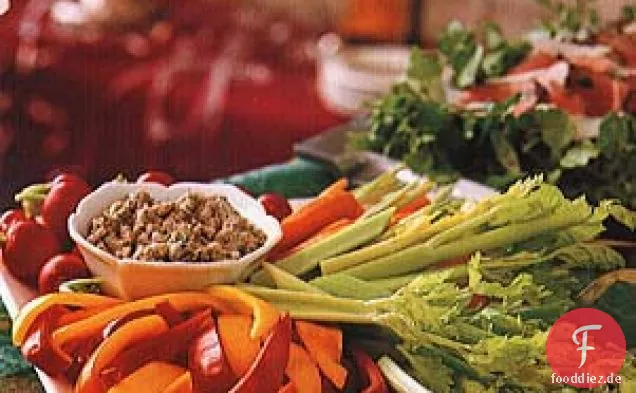 Winter Crudites mit Walnuss-Knoblauch-Dip