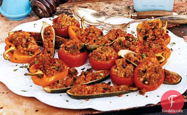 Auberginen-Bulgur-gefülltes Gemüse