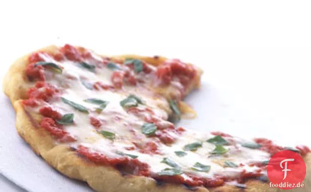 Gegrillte Pizza Margherita