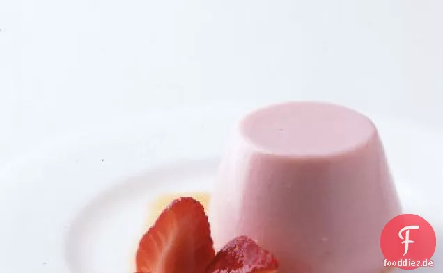 Erdbeer-Panna Cotta mit Erdbeerkompott