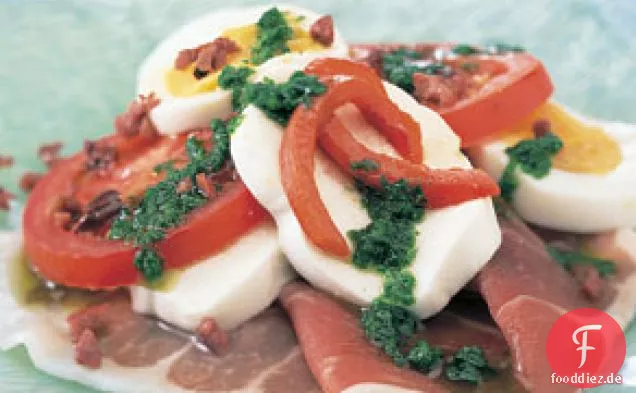 Antipasto-Salat mit basilikum-Dressing