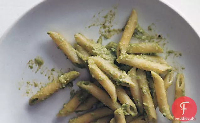 Penne mit Erbsenpesto