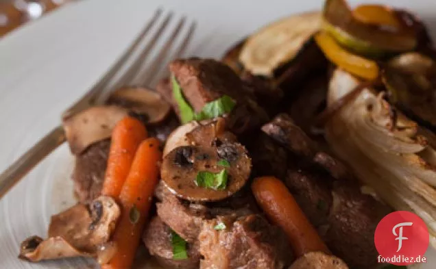 Kalbfleisch, Wildpilze und Rotwein