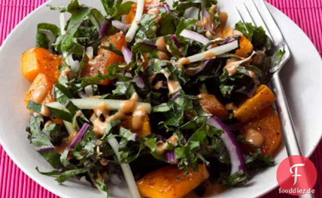 Gebratener Kürbis und Grünkohlsalat