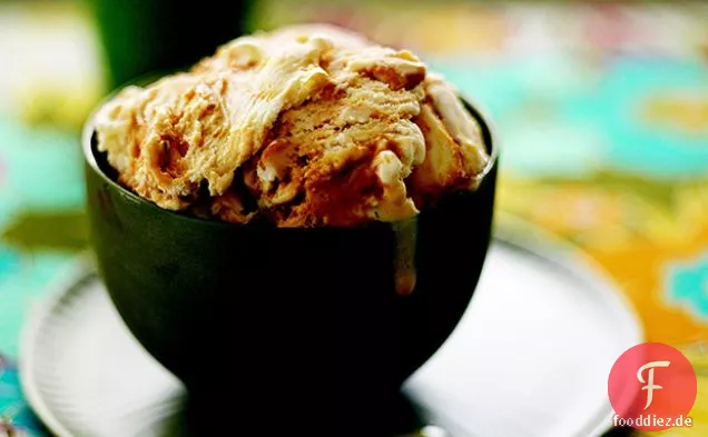 Banana Cajeta Cashew-Eis