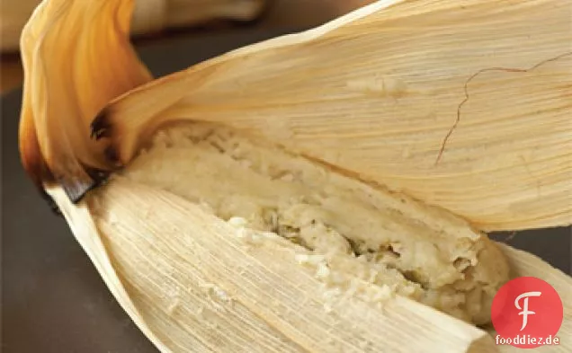 Hühner-Tamales mit Tomatillo-Koriander-Sauce