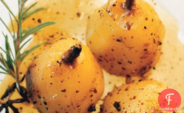 Gewürzte Birnen mit Orangen und Karamellsauce