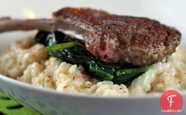 Lammkoteletts mit klassischem Risotto und Spinat