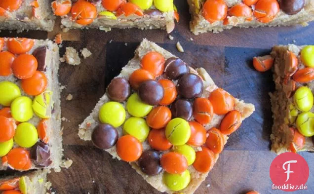 Peanut Butter Reese ' s Pieces Blondies