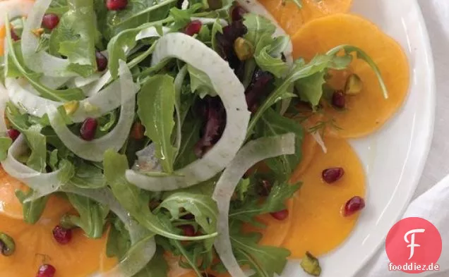Persimmon-, Granatapfel- und Pistaziensalat mit Zitronenhonig-Vinaigrette von beiden Seiten