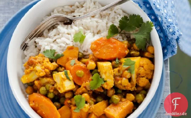 Südindisch inspiriertes Sambar-Gemüse-Curry