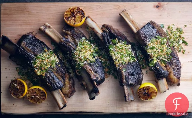 Langsam gekochte kurze Rippen mit Gremolata