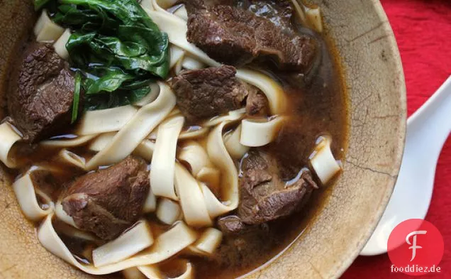 Taiwanesische Rindfleisch-Nudelsuppe