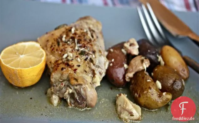 Slow Cooker Huhn mit 40 Knoblauchzehen und Fingerling Kartoffeln