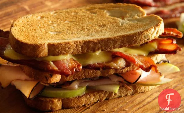 Triple-Schweinefleisch Club Sandwich