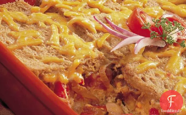 Cheddar Strata mit gegrillten Zwiebeln