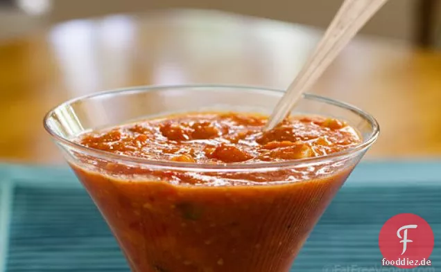 Gazpacho mit Gerösteten Tomaten und Paprika