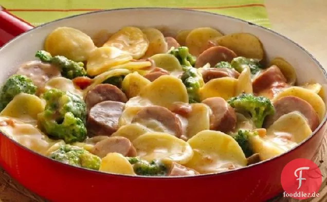 Kartoffel-, Brokkoli- und Wurstpfanne