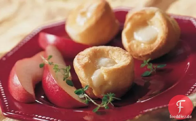 Fireside Popovers mit Brie