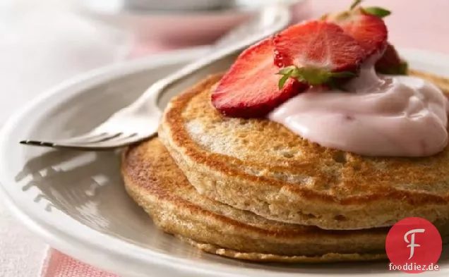 Vollkorn-Erdbeer-Pfannkuchen