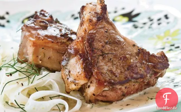 Wein-marinierte Lammkoteletts mit Fenchel-Salat