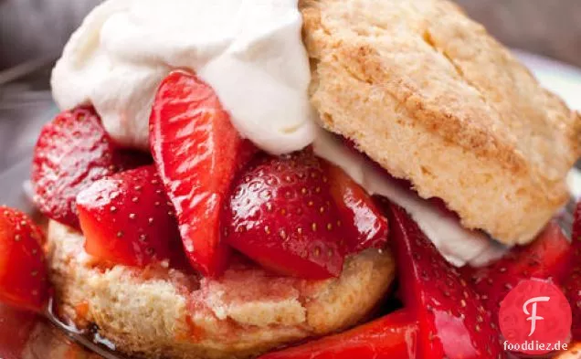 Klassischer Erdbeer-Shortcake