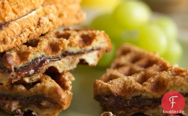 Gefüllte Zimt Französisch Toast Waffel Sandwiches