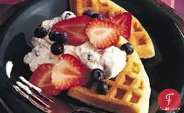 Belgische Waffeln mit Beerencreme
