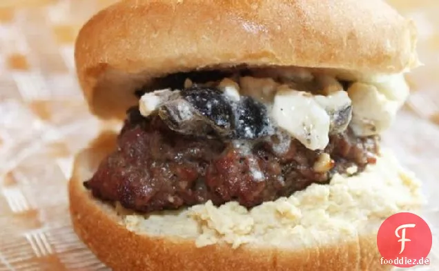 Gegrillte mediterrane Schieberegler