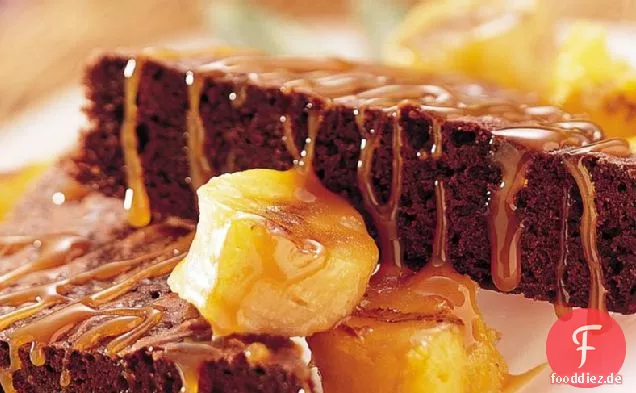 Tropische Schildkröten-Brownies mit gegrillten Früchten