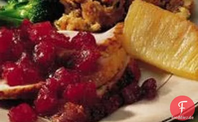 Honig-glasierte Putenbrust mit gerösteter Ananas