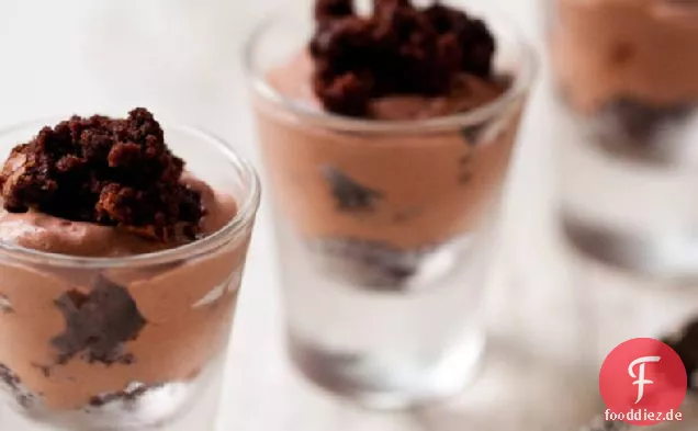 Schokoladenmousse Brownie Shots