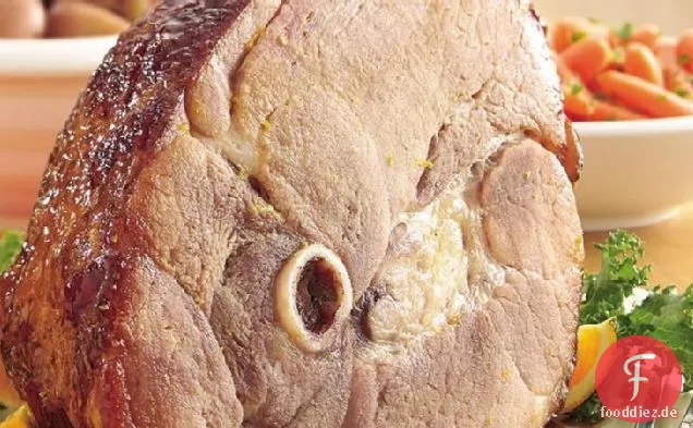 Gebackener Schinken mit brauner Zucker-Orangen-Glasur