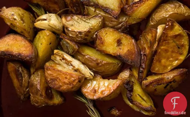 Rosmarin und Knoblauch Bratkartoffeln