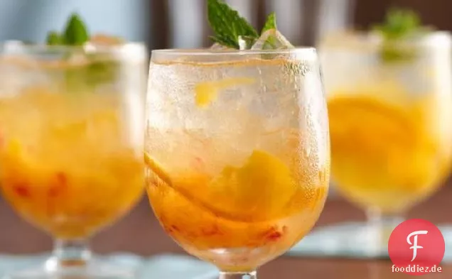Pfirsich-Orangen-Creme-Cocktail
