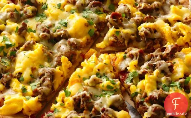 Glutenfreie mexikanische Frühstückspizza