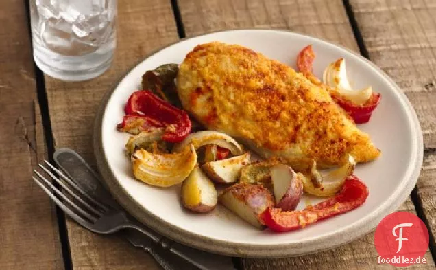 Einfach gebackenes Huhn und Kartoffel Abendessen für zwei