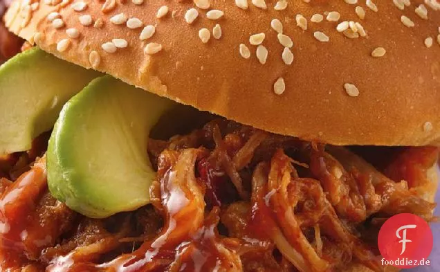 Slow-Cooker Chipotle Pulled-Pork-Sandwiches