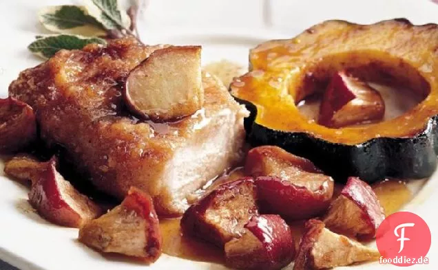 Abendessen mit Schweinefleisch, Kürbis und Apfel
