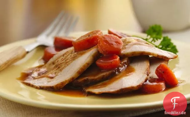 Slow-Cooker Honig Barbecue Schweinebraten mit Karotten