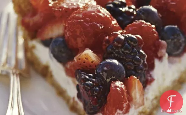 Gemischter Beerenkuchen mit laktosefreiem Joghurt