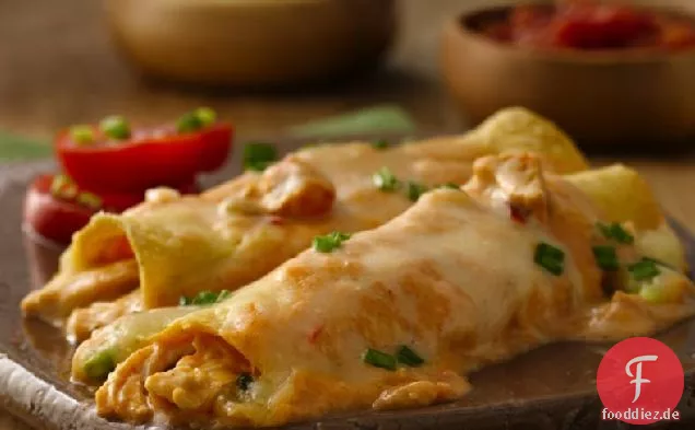 Cheesy Huhn Enchiladas