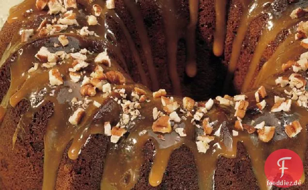 Schokoladen-Karamell-Nuss-Kuchen