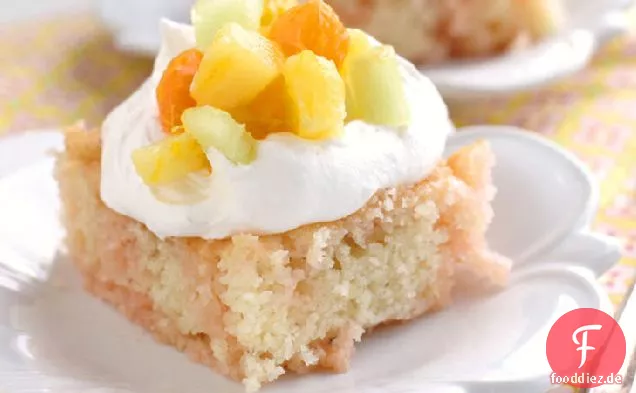 Pfirsich-Mango Sunrise Poke Kuchen