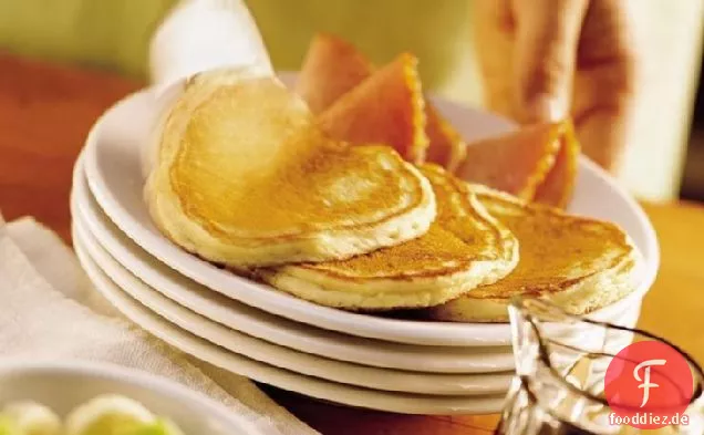 Ahorn-Sauerrahm-Pfannkuchen